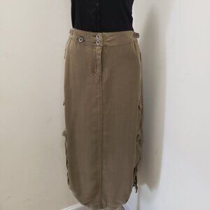 Da Nang 100% silk green skirt size S